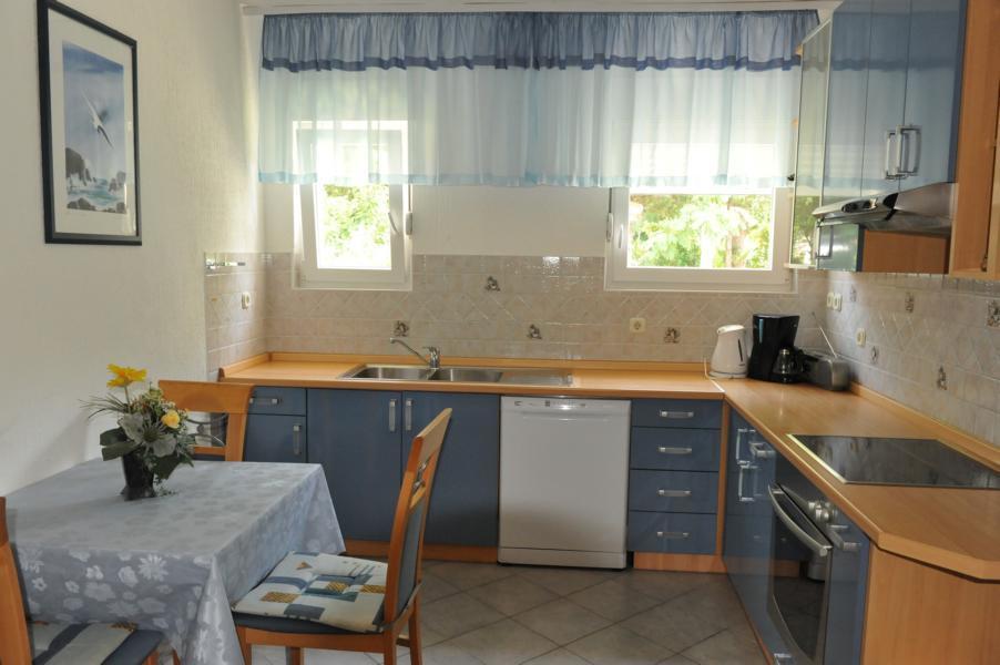 Apartments Angela Kampor Bagian luar foto